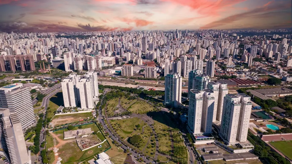 cerca concertina na Barra Funda